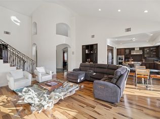 9651 Sagebrush Ave, Chatsworth, CA 91311