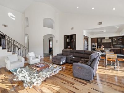 9651 Sagebrush Ave, Chatsworth, CA, 91311