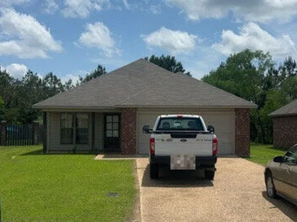 156 Dakota St, Byram, MS 39272