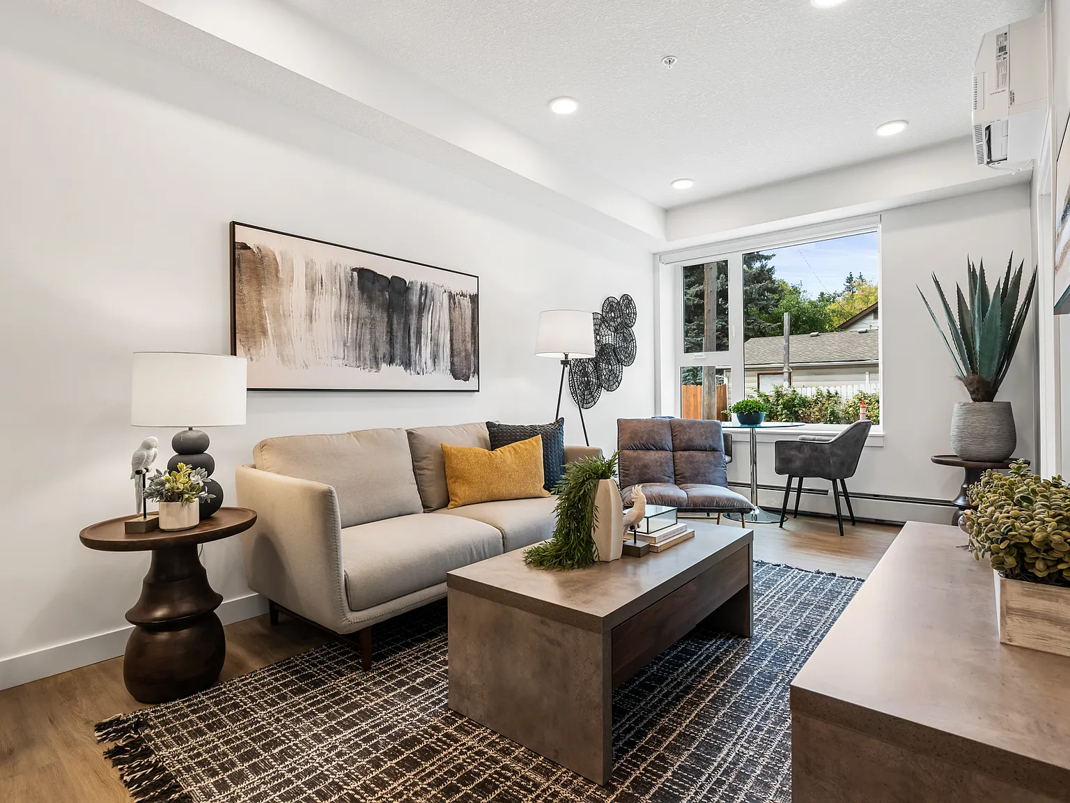 Bravo Apartments — Photo 4