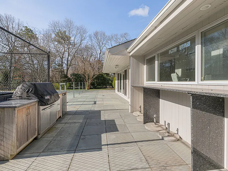 28 Midhampton Ave — Photo 24