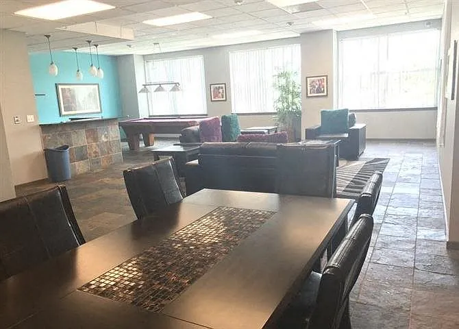 Florence Square | Aurora Apartments
