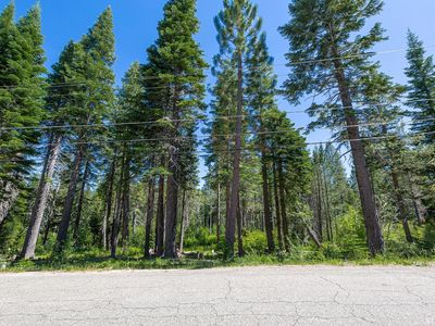 770 W San Bernardino Ave, South Lake Tahoe, CA, 96150