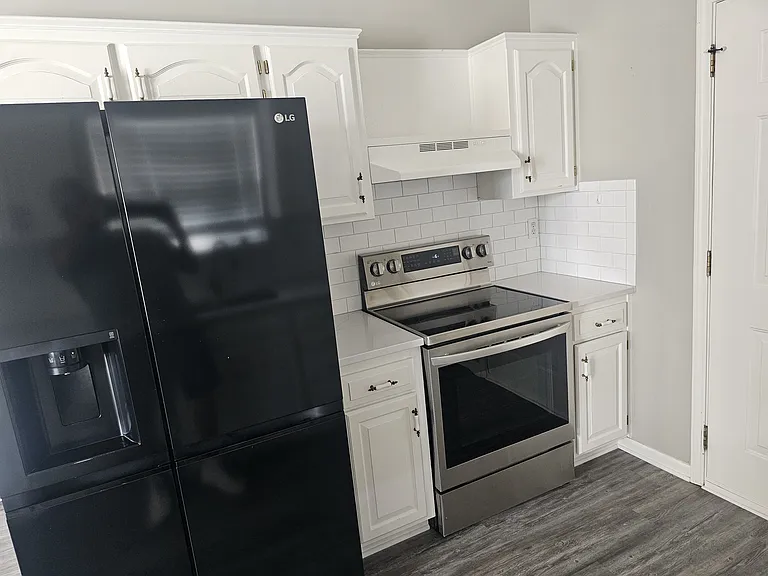 21531 S Peculiar Dr — Photo 4