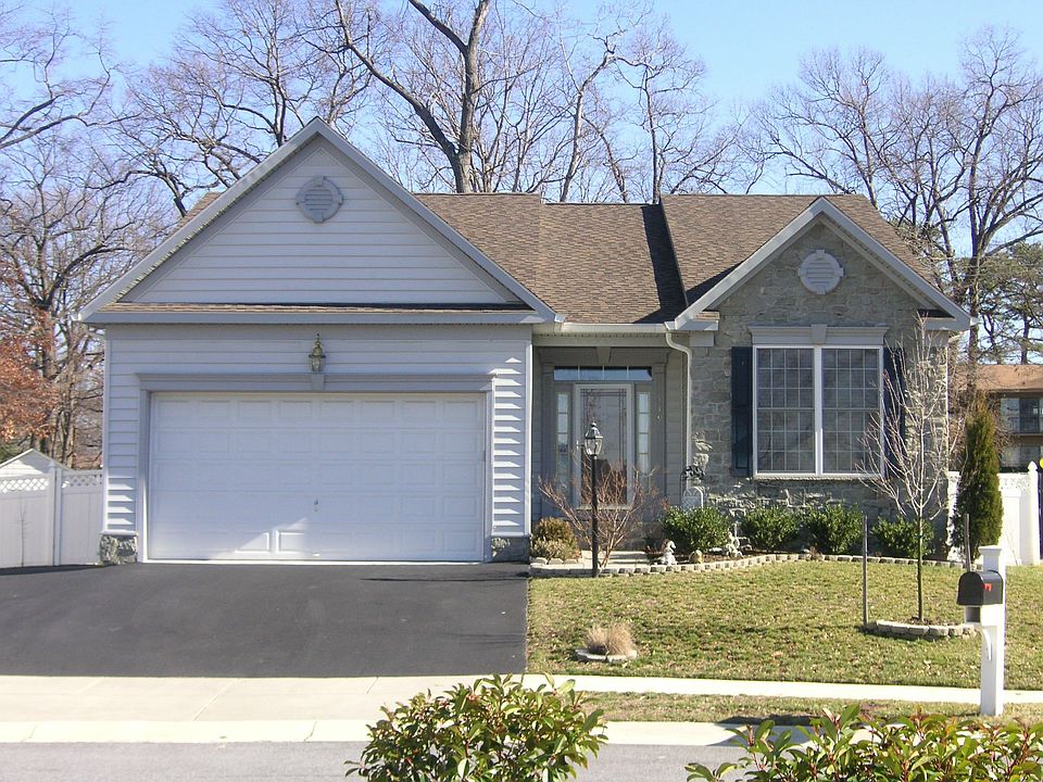 1st image of 719 Partridge Ln