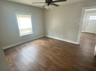 804 E Nueces St #D, Victoria, TX 77901
