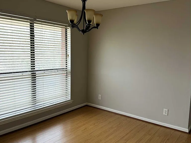 3305 Chase Ln NE #3305 — Photo 2