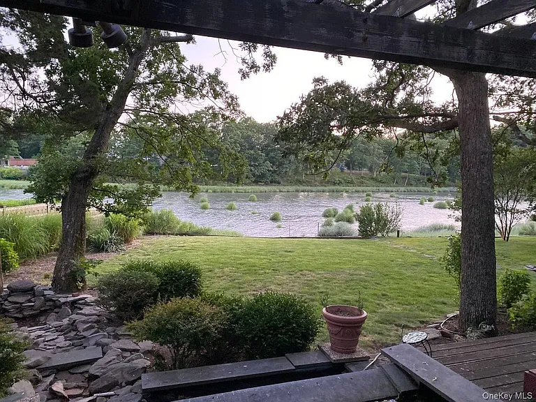 479 Asharoken Ave — Photo 43