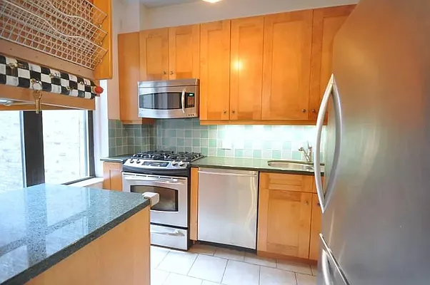 Rented by Compass | media 12