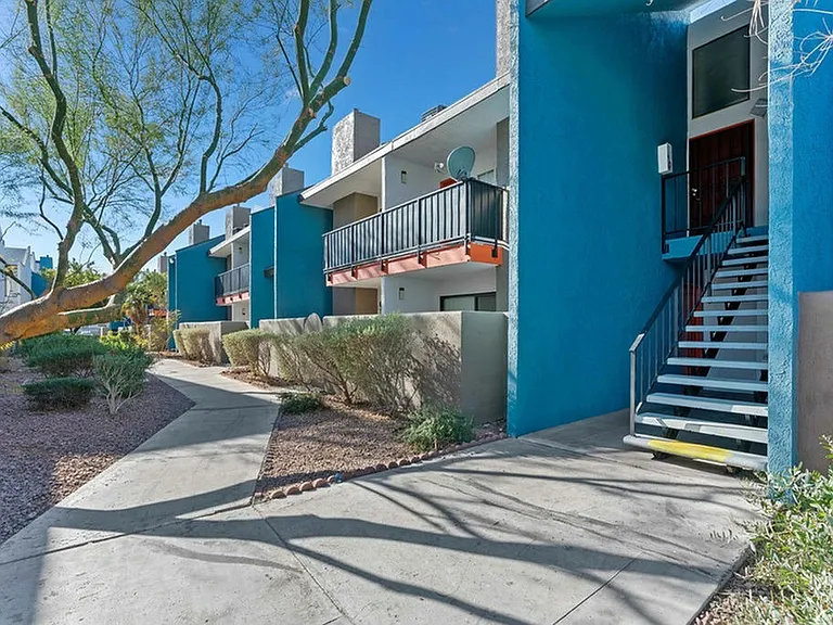 Aspen Meadows — Photo 18