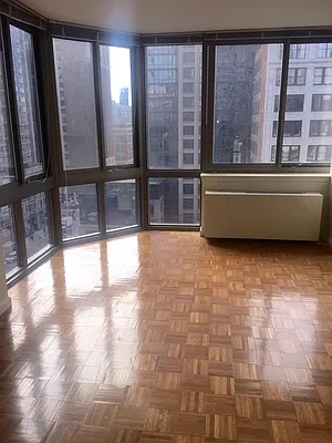 Rented by Chelsea Tower | media 5