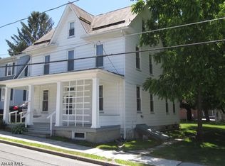 114 E Christiana St, Martinsburg, PA