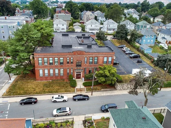 80 Beaumont St APT 207, Dorchester, MA 02124