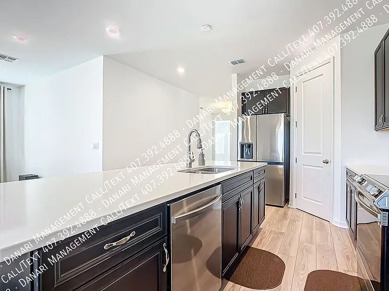 1317 Sterling Pointe Dr — Photo 5