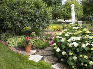 1850 Golden Pond Ln, Wheaton, IL