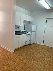 Rented by M.Grossman R.E. Management