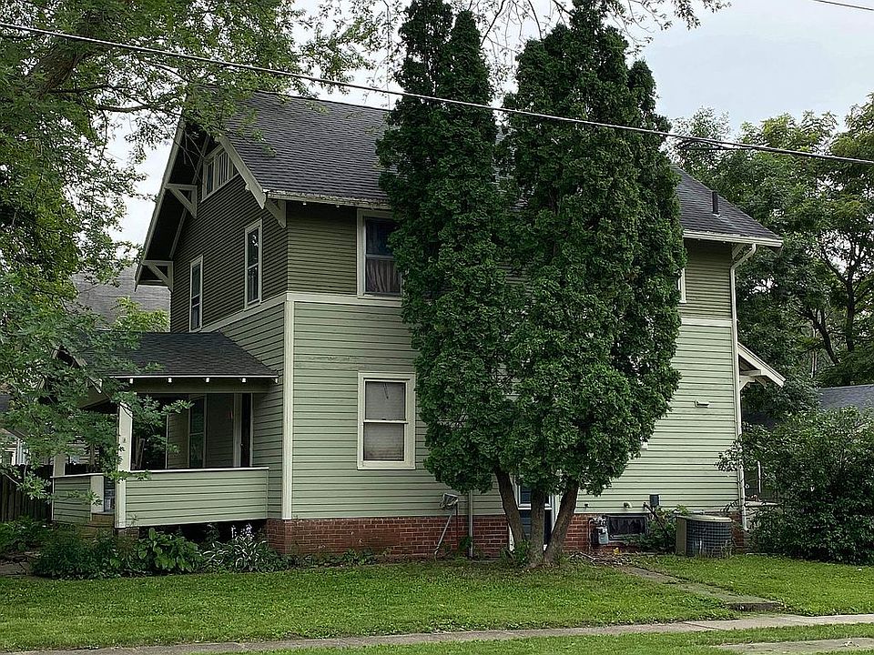 2nd image of 911 N C St