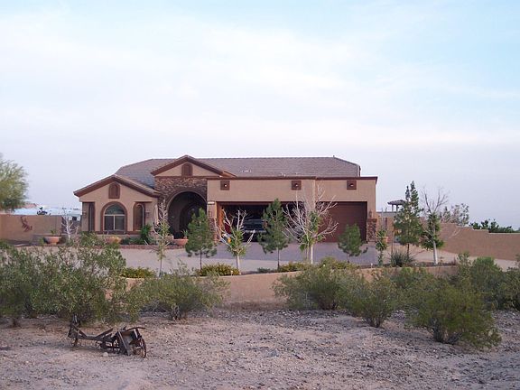 4th image of 9379 W El Cortez Pl