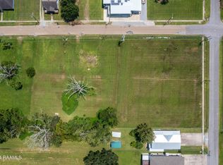 205 & 211 N President St, Delcambre, LA 70528