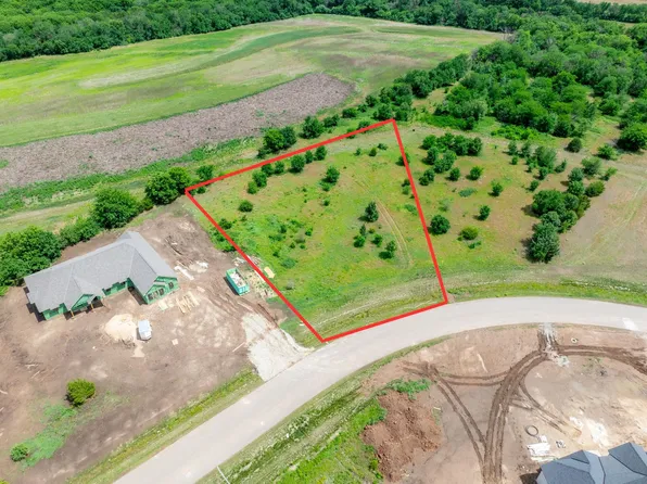 16522 W Hickory Cir, Goddard, KS 67052