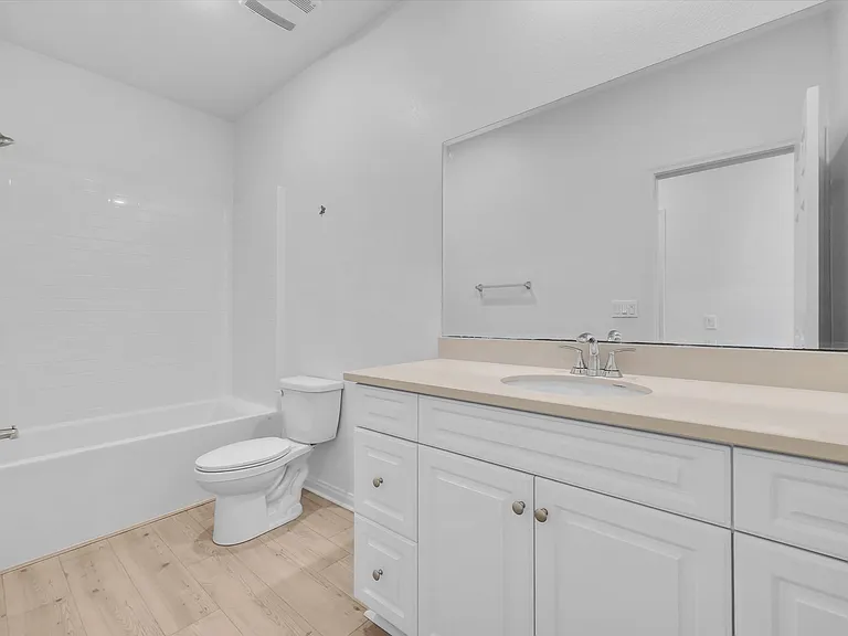 4688 Florence Dr — Photo 7