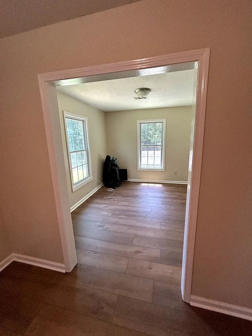 61 Shepard St 3 Bedroom 1 Bath Grantville — Photo 4