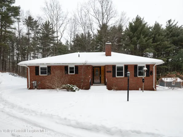 2428 Indian Fields Road, Feura Bush, NY 12067