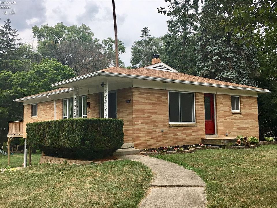 1st image of 10 Willow Ct