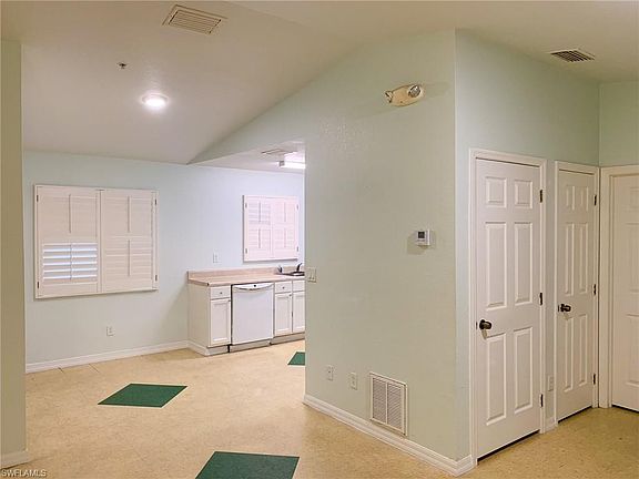 4th image of 611 Joel Blvd APT A