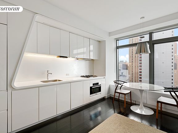 3rd image of 123 Washington St APT 25H