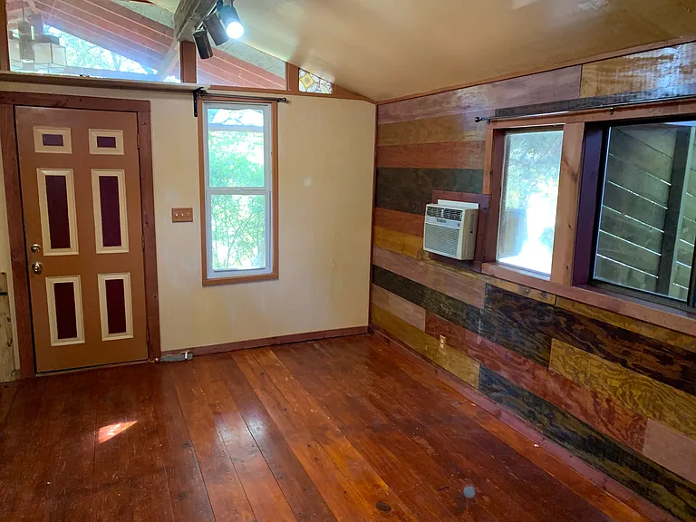 139 Meadows Ln — Photo 30
