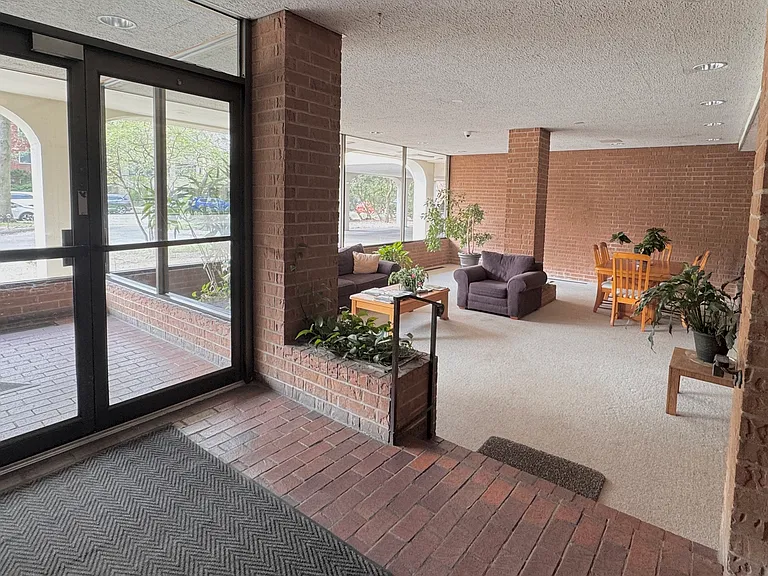 835 Judson Ave #101 — Photo 2