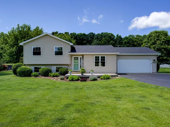 9318 Schichtel Rd, Kingsley, MI 49649
