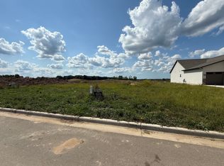 1767 Blaketon Dr NW, Grand Rapids, MI