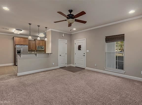 3rd image of 5110 Venecia Dr