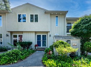 300 Buck Island Rd APT 10D, West Yarmouth, MA 02673