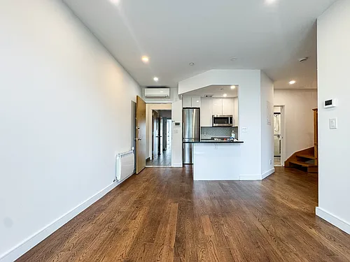 689 Leonard St #3A Photo 1 689 Leonard St #3A Photo 1