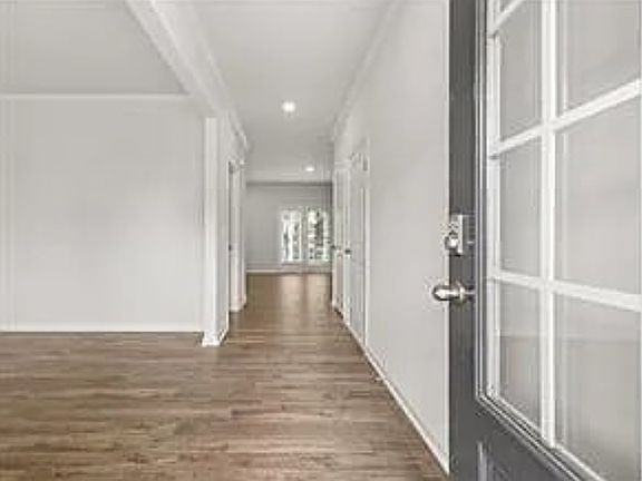 3rd image of 234 Barnwood Ln
