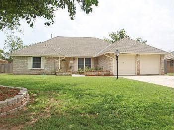 1st image of 6714 NW Eisenhower Dr
