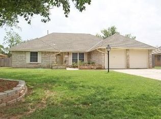 6714 NW Eisenhower Dr, Lawton, OK 73505