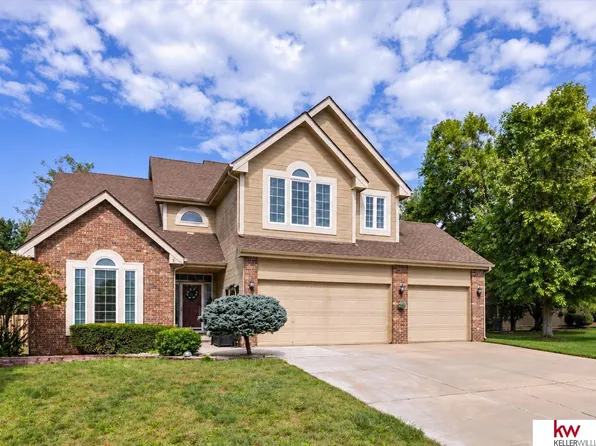 2502 Morrie Dr, Bellevue, NE 68123
