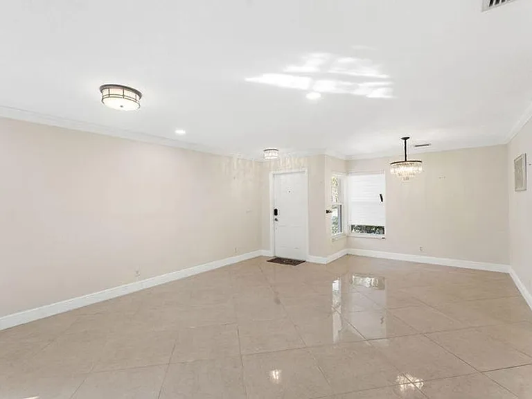 6384 Adriatic Way — Photo 5