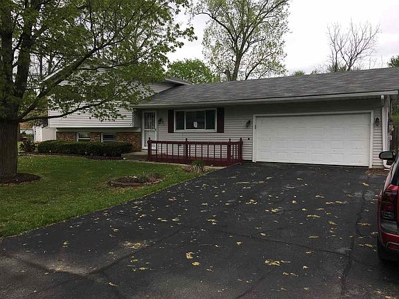 2nd image of 2527 Deerwood Dr