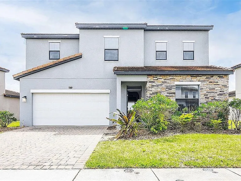 180 Kenny Blvd — Photo 1