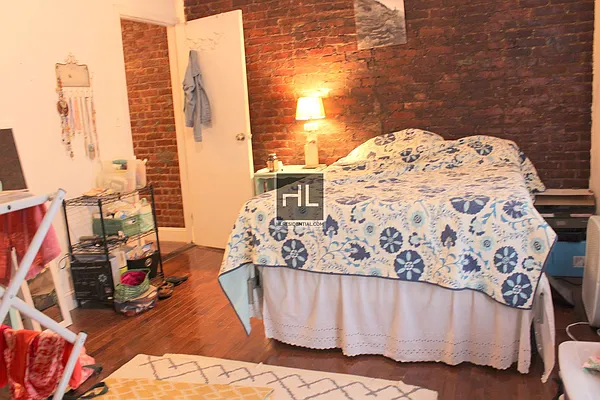 Rented by Highline Residential | media 18