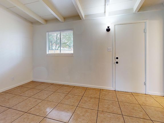 5th image of 2804 Orange Ave #9