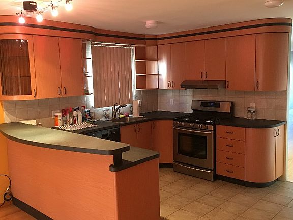 3rd image of 434 Stobe Ave