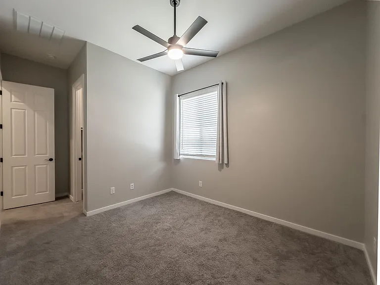 19576 W Cartwright Ave — Photo 28