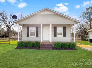 807 Willow Ln, Bessemer City, NC