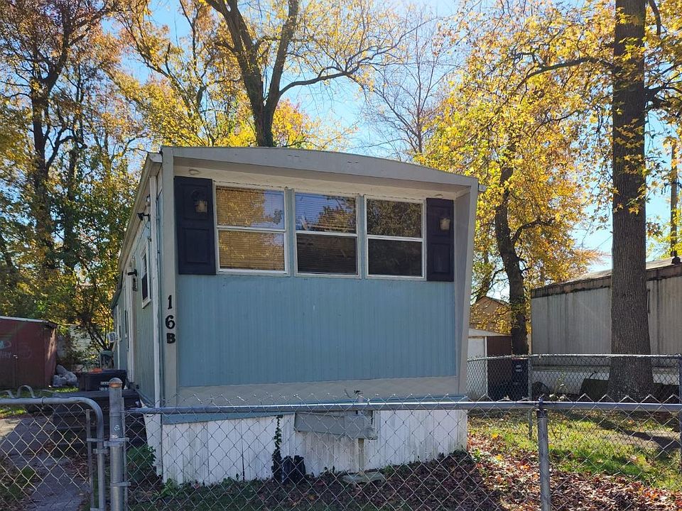 2nd image of 1267 N E Blvd Site # 16b